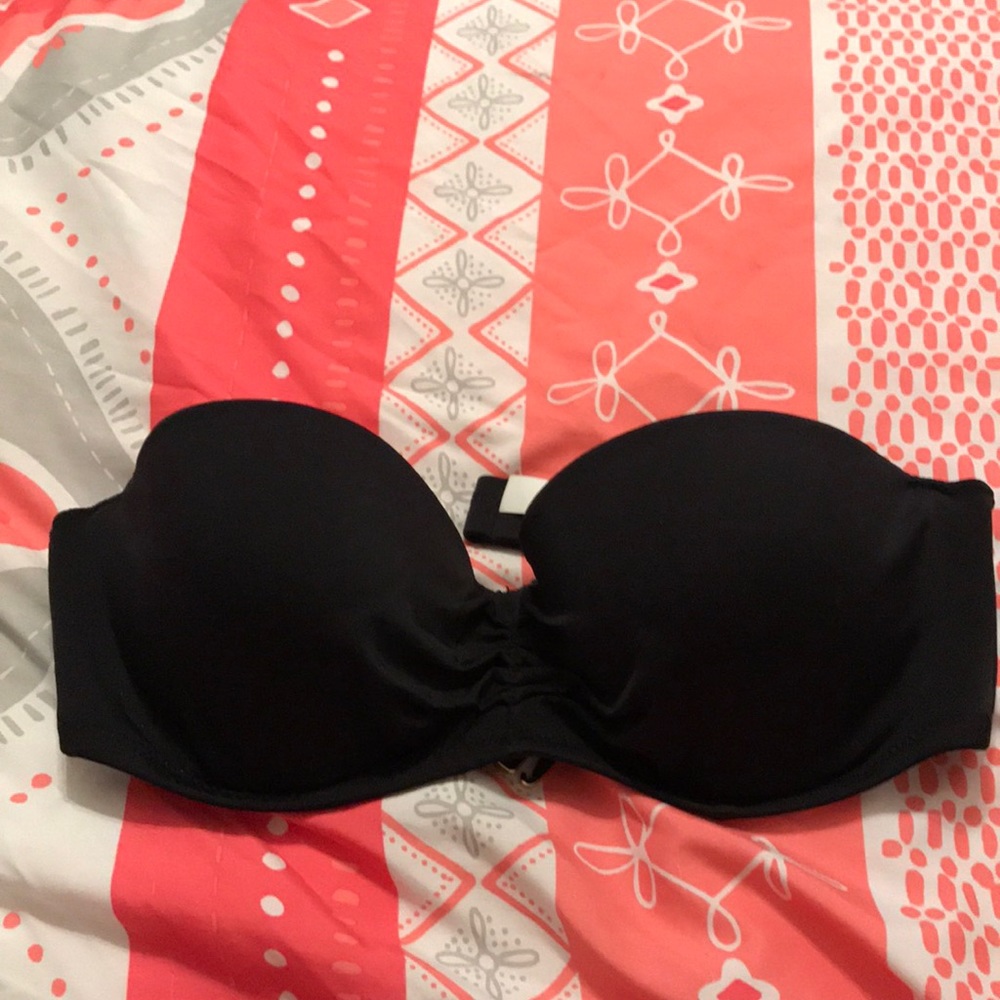 VICTORIA SECRET Black strapless bikini top